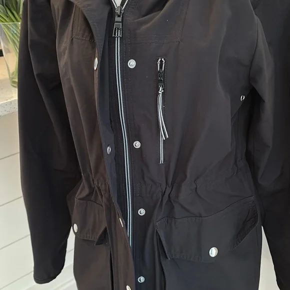 J Crew black raincoat with hood - Picture 4 of 12